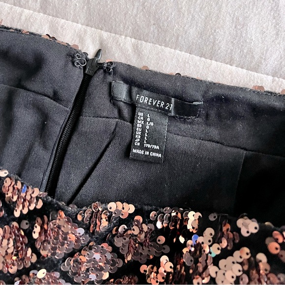 Sequence skirt - Picture 3 of 3